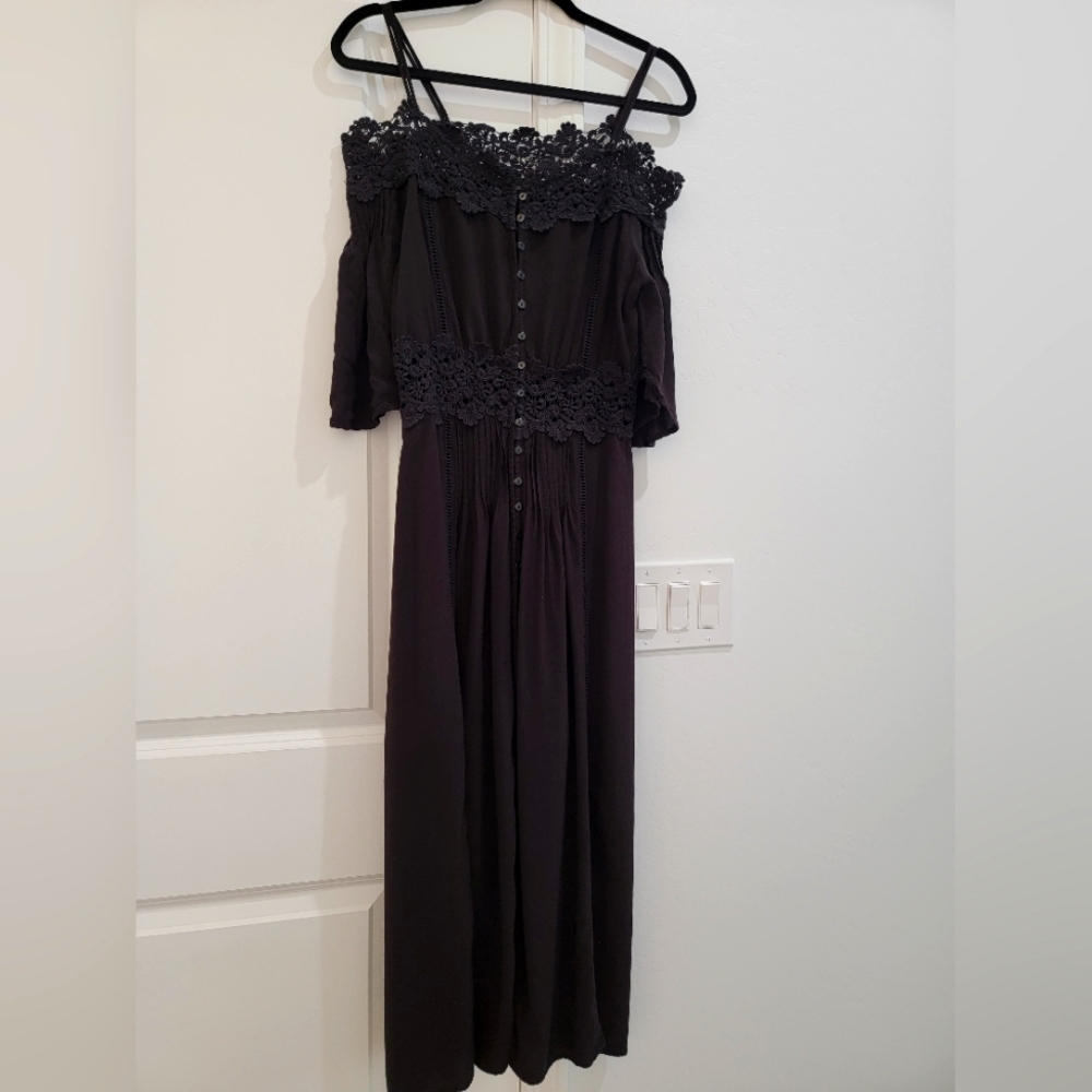 Dress - Picture 3 of 3